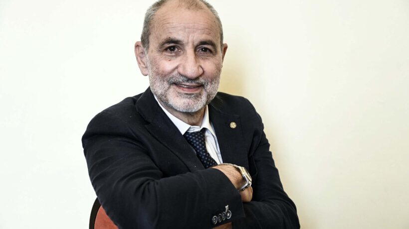 Ti zittiscono se non sei arcobaleno. Censura della sinistra su Gandolfini