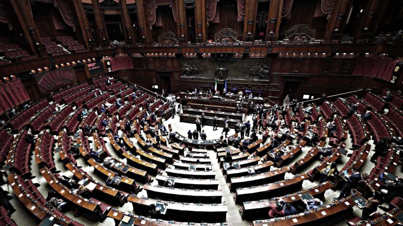 Camera in tilt ancor prima di iniziare: nessuno ha riformato le commissioni