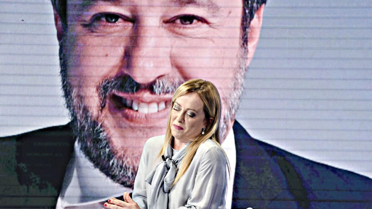 Sulle bollette scintille Salvini-Meloni. Gli ultimatum del Cav