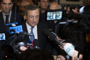Il gioco di prestigio di Draghi sugli aiuti. Nemmeno un euro arriva da nuovi fondi
