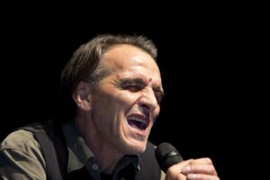 La preghiera cantata è l’ultima rivoluzione del «punk» Ferretti