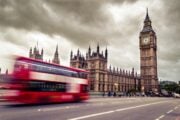 «Fate scorta di cibo e acqua». Il governo di Londra lancia la campagna «Be Ready»