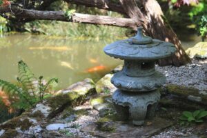 Il giardino giapponese per meditare tra fiori e alberi nel cuore di Roma