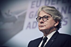 L’Ue ora brucia i manuali di austerity. Le restano quelli su tasse e dirigismo