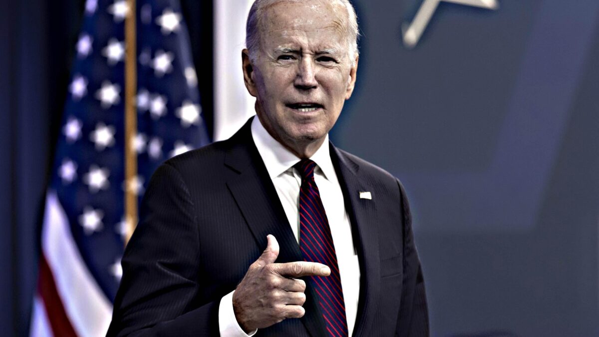 Biden accusa di estremismo la destra mentre i dem attaccano le istituzioni
