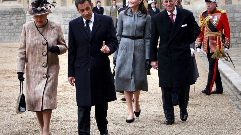 Con Nicolas Sarkozy e Carla Bruni (Ansa)