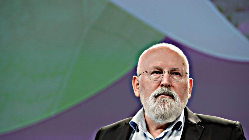 Timmermans svela il vero volto Ue: «Togliamo i guadagni alle aziende»