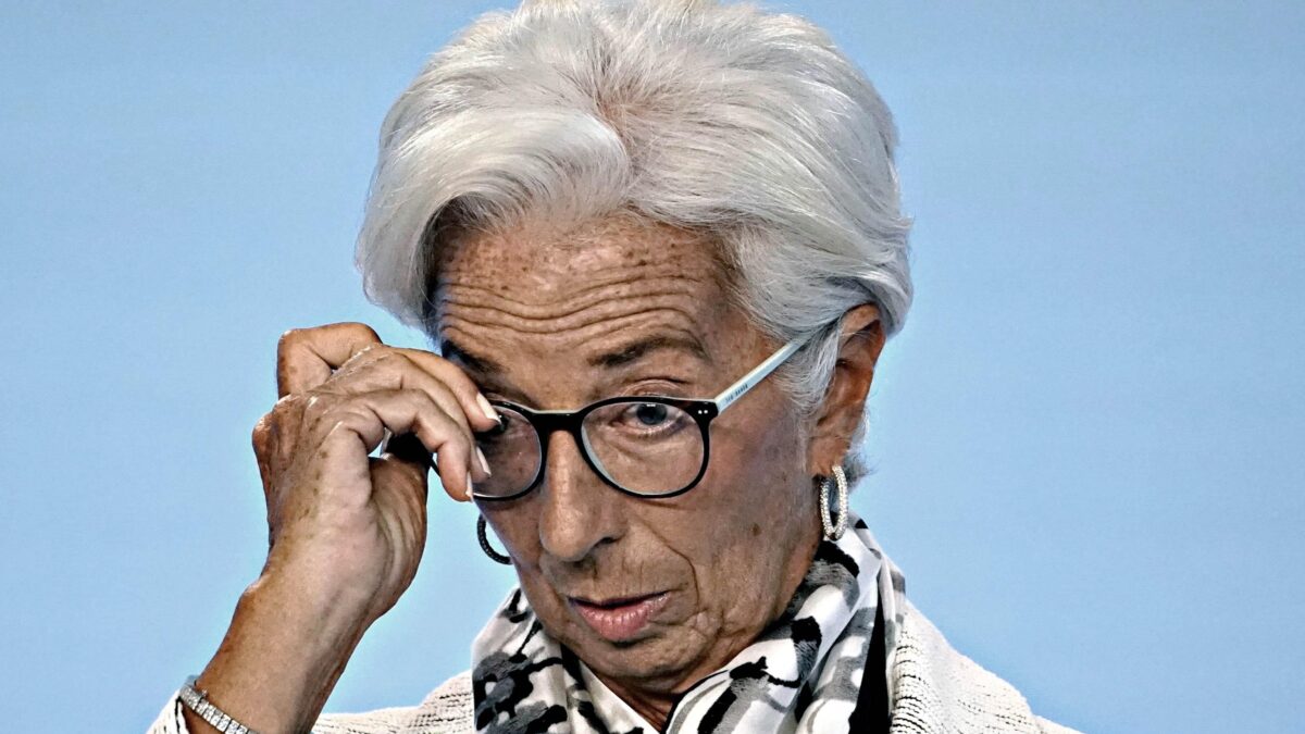 La Lagarde sempre fuori tempo. Ora ci porta dritti alla recessione