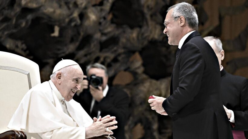 Confindustria scappa dalla politica e si rifugia da papa Francesco