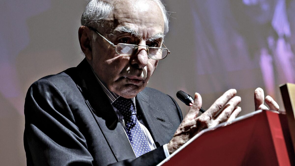 Amato a gamba tesa sul Parlamento