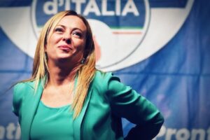 Il Pd si aggrappa alla fuffa, la Meloni querela