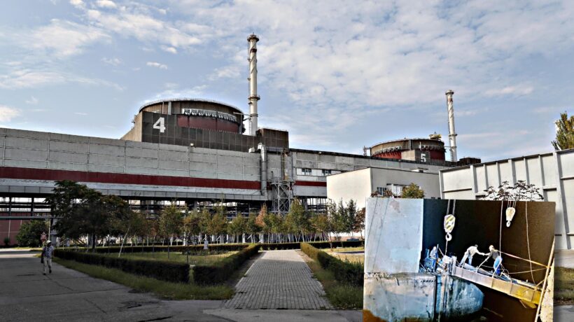 I russi in ritirata fanno saltare una diga