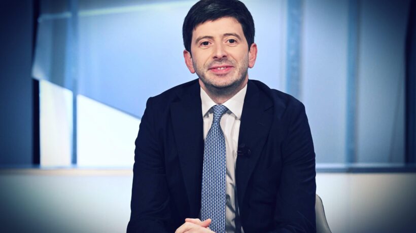 Il mondo archivia la pandemia. Speranza resta aggrappato al virus