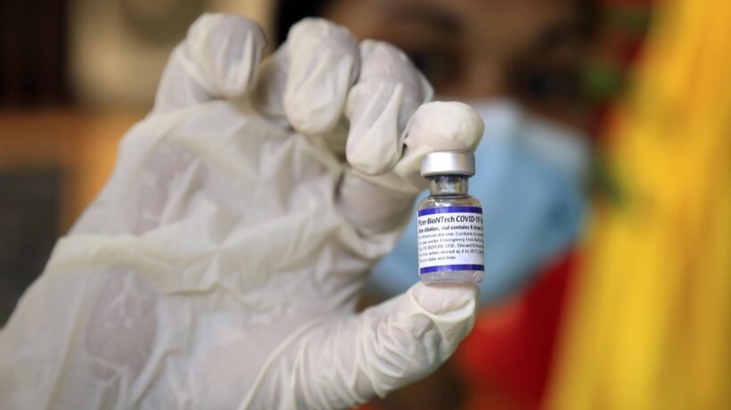 L’allarme: «Mrna nel latte materno». Sieri obsoleti a chi fa la prima dose