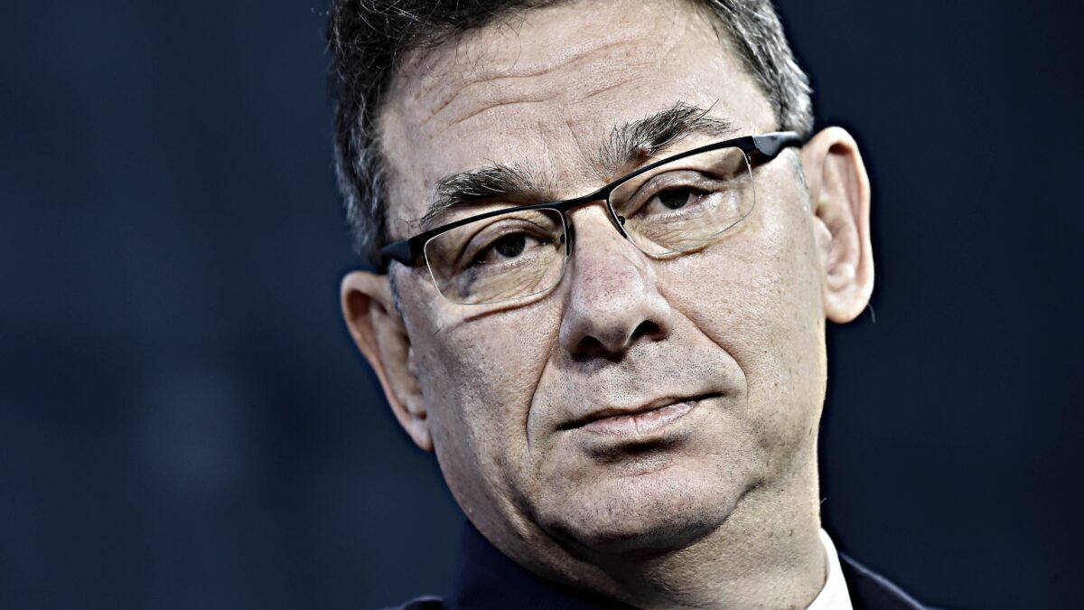 Il problema con Pfizer? Più che no vax è no tax
