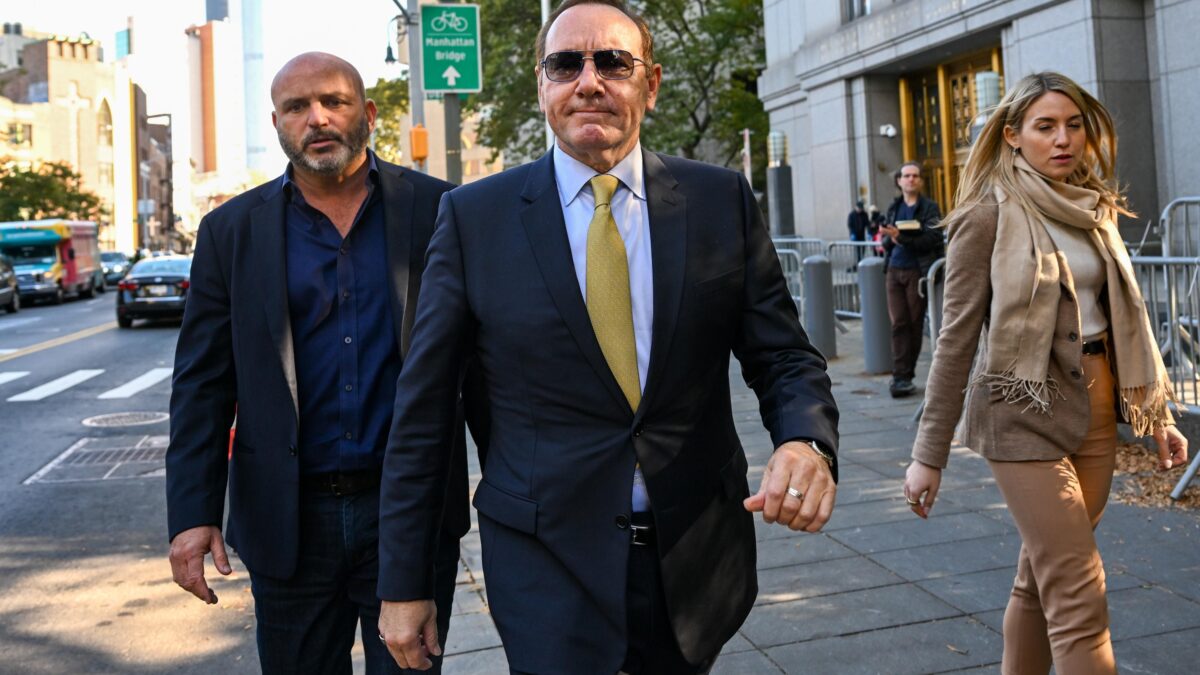 Arriva l’ultima picconata al Me too. Kevin Spacey assolto (ma distrutto)