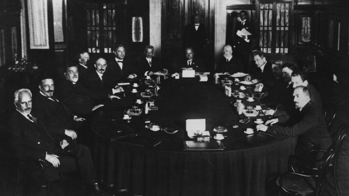 Il primo governo Mussolini tra rivoluzione e continuità
