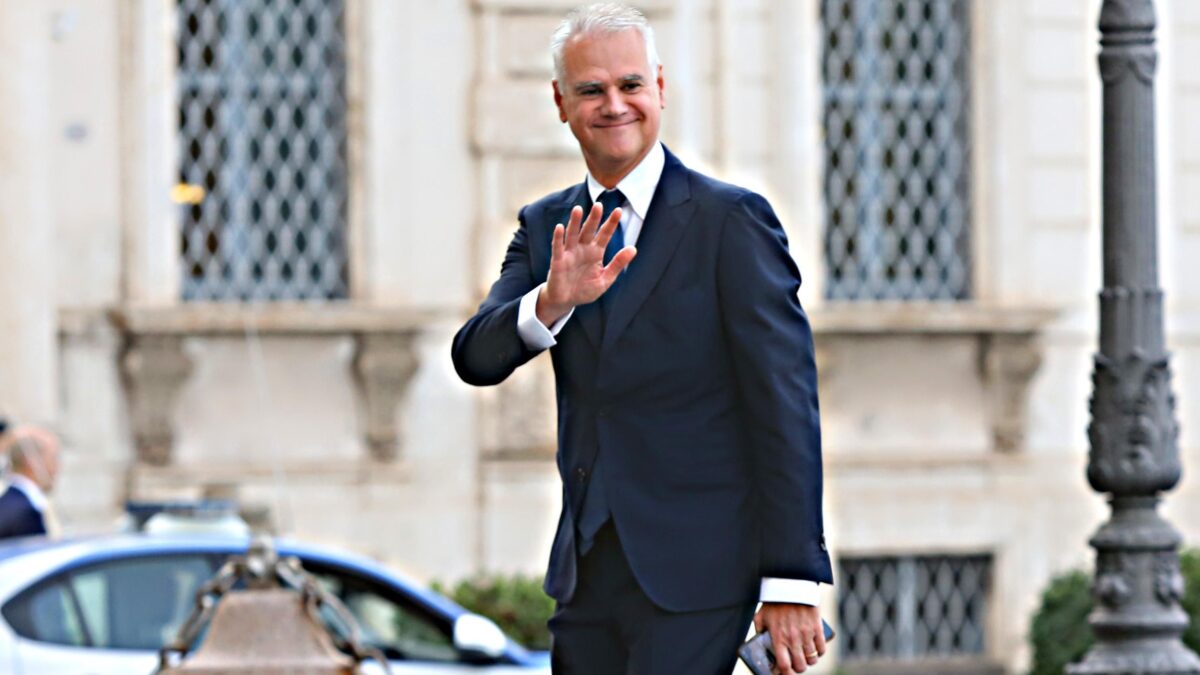 Date a Zangrillo il ministero delle pari priorità
