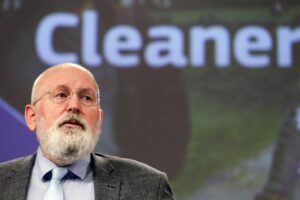 Dall’Ue il colpo di grazia al mercato dell’auto
