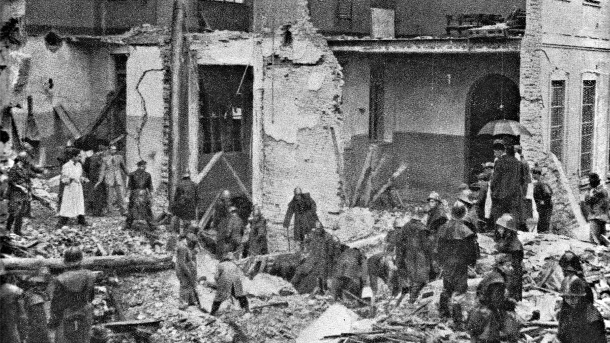 Effemeridi: dalla strage di Gorla alla morte di Renato Curi