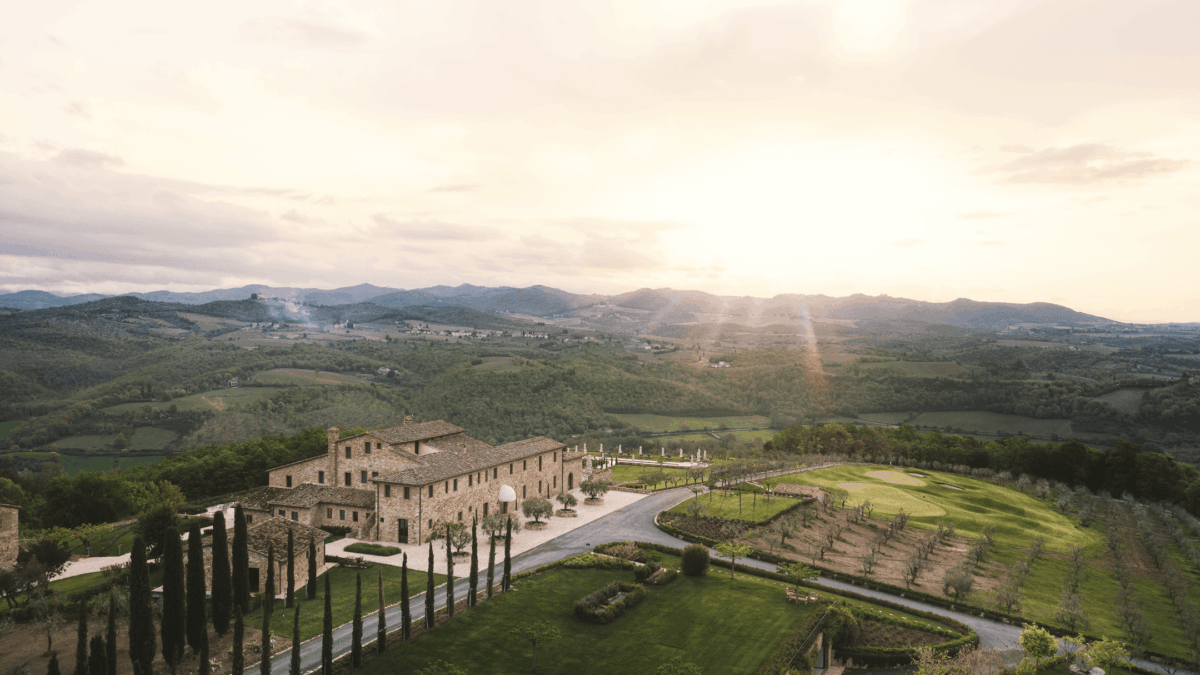 Concedersi un soggiorno artigianale in Engadina e nelle colline Toscane