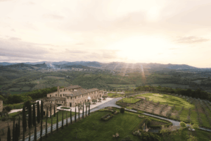 Concedersi un soggiorno artigianale in Engadina e nelle colline Toscane