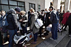 Il sostegno di Bruxelles al turismo: riempire gli hotel di profughi ucraini