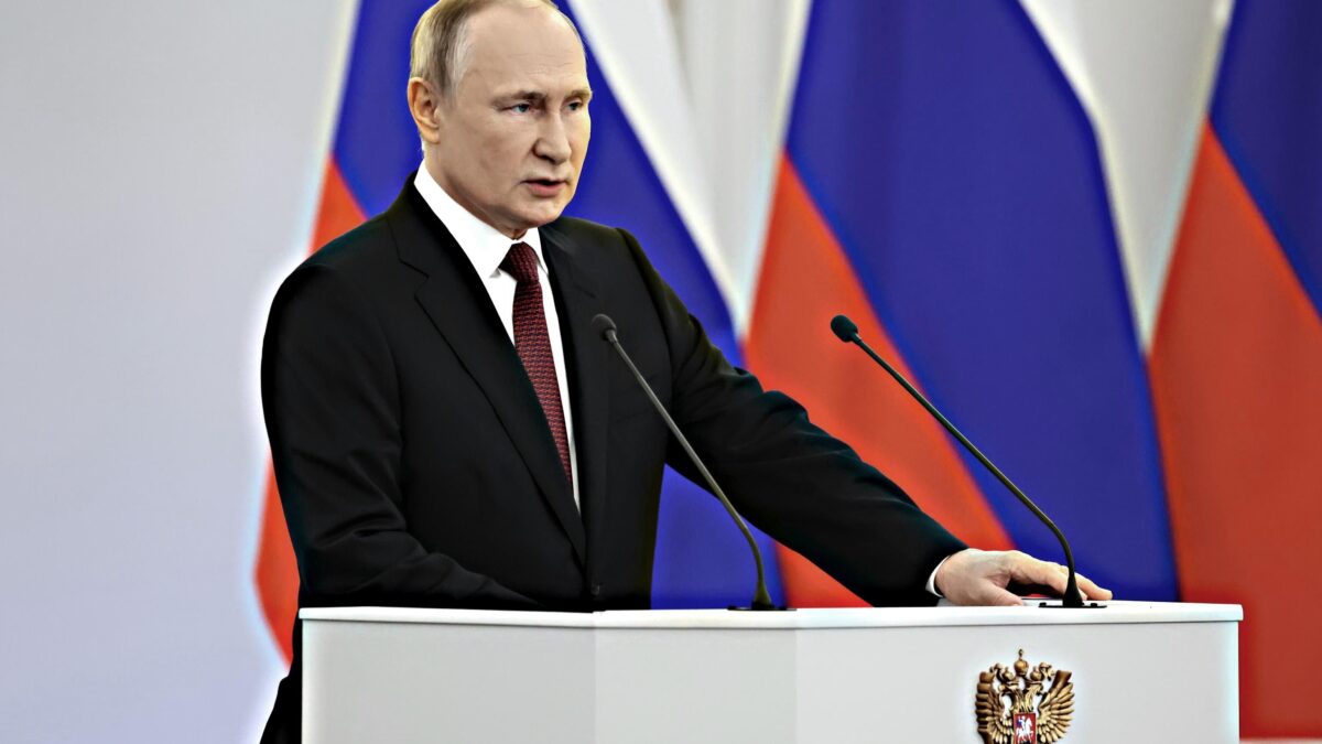 Il Cremlino frena sulle armi nucleari. Gli ucraini avanzano nel Donbass