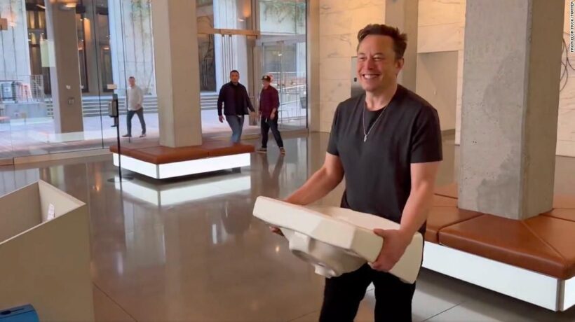 Musk si sbarazza dei liberticidi di Twitter