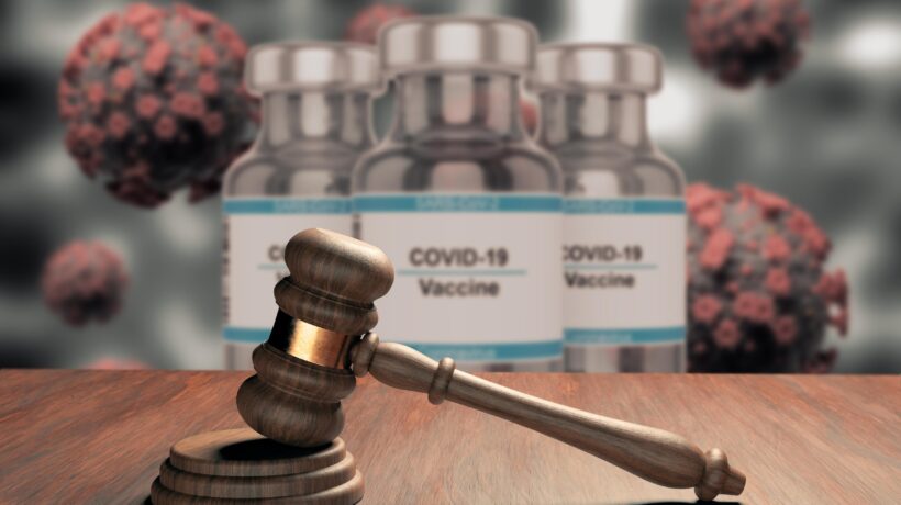 Giustizia schizofrenica sul vaccino: stesso giudice, due sentenze opposte
