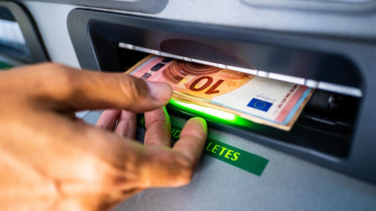 I dati del Mef smentiscono la sinistra. Il tetto alle banconote è un flop