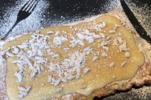 Cuciniamo insieme: sfoglia crema con pinoli