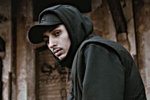 Trapper immigrati scatenati come gangster