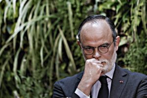 In Francia si muovono. L’ex premier Philippe finisce sotto inchiesta per il caos pandemia
