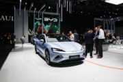 Al Salone di Parigi va in scena la regressione delle auto «eco»