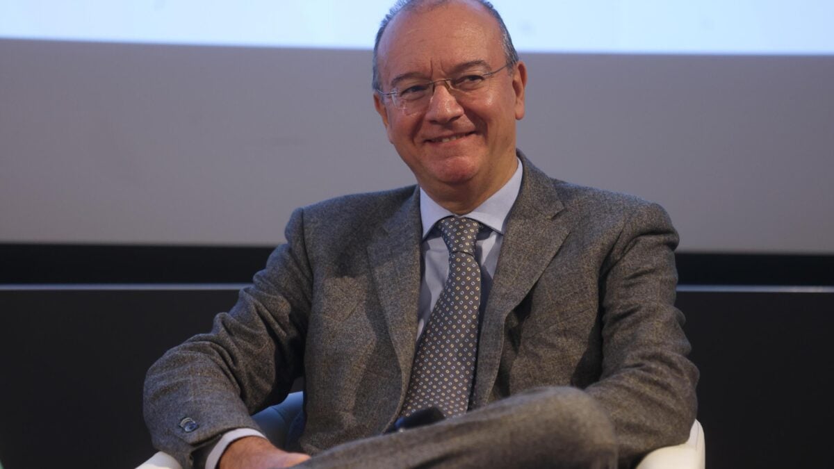 Gli italiani promuovono il neo ministro Valditara e la scuola del Merito