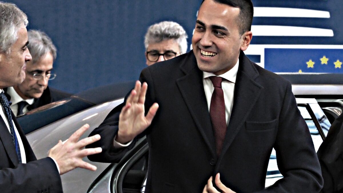 Le parole dolci di Di Maio all’Iran gelano l’Ue