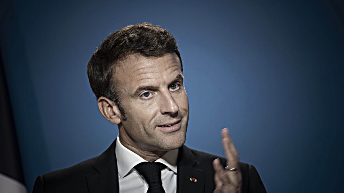 La Francia cala le braghe sui migranti. E il ministro manda gli ispettori nelle coop dei Soumahoro