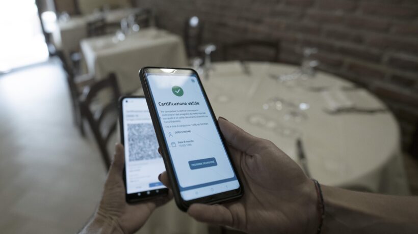Il G20: «Green pass per sempre»