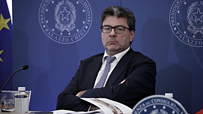 Manovra, scommessa sugli extraprofitti: obiettivo 2,6 miliardi