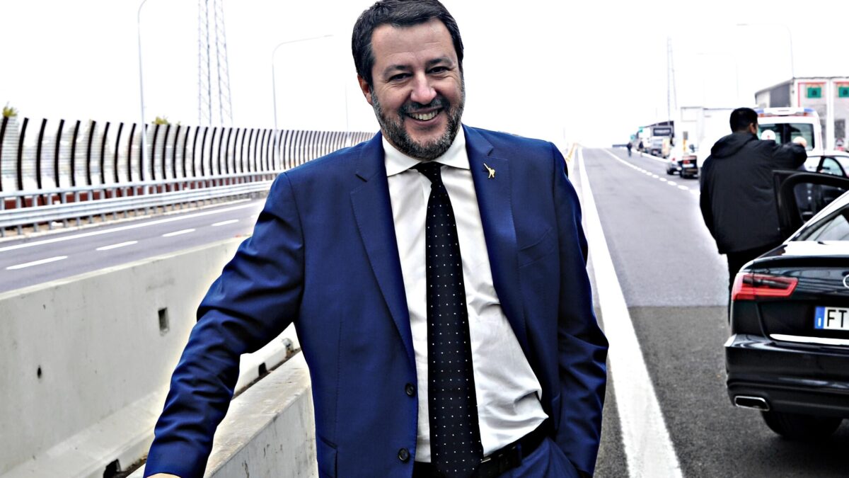 Il mantra della sinistra antigoverno: Salvini mostro, ha ragione l’Europa
