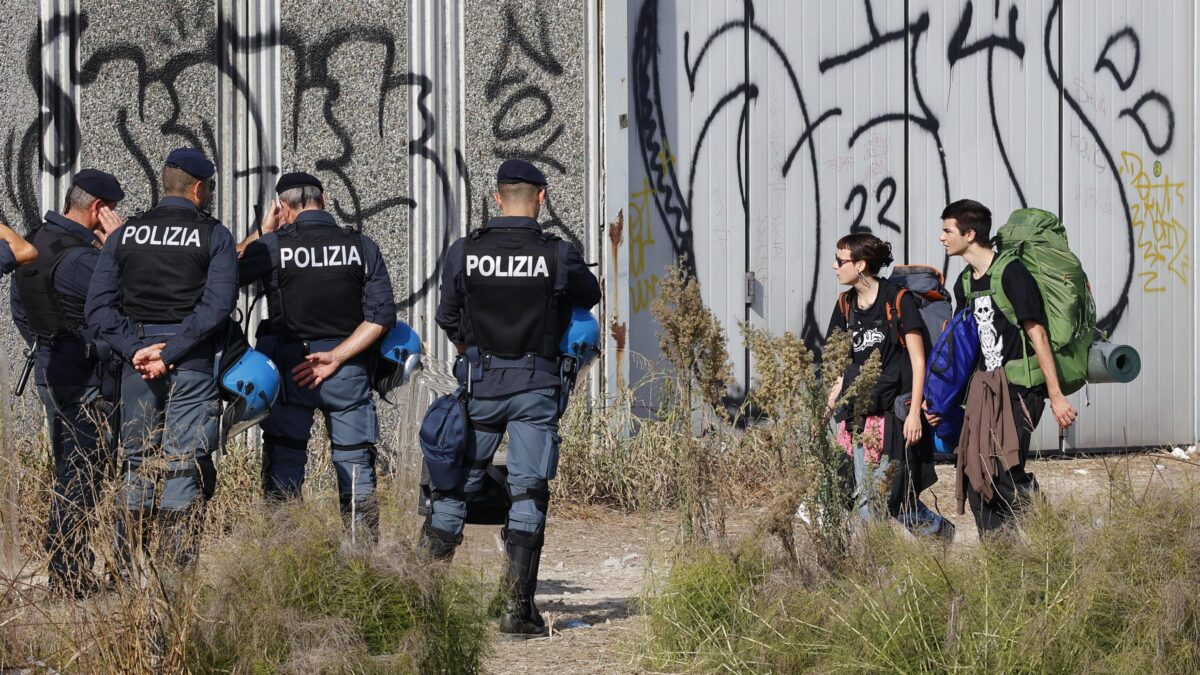 I talebani sanitari ora sono diventati i paladini dei rave