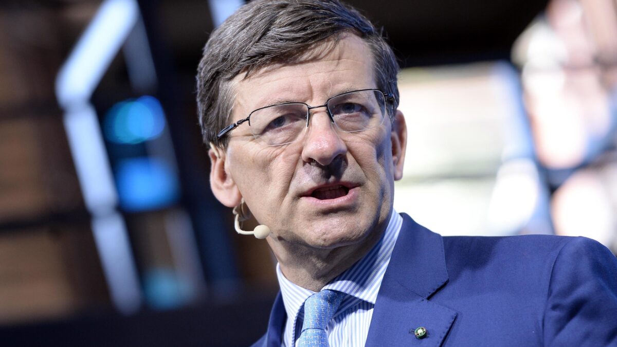 Il governo vuole riformare lo Spazio. Ma Parigi studia la sua rappresaglia