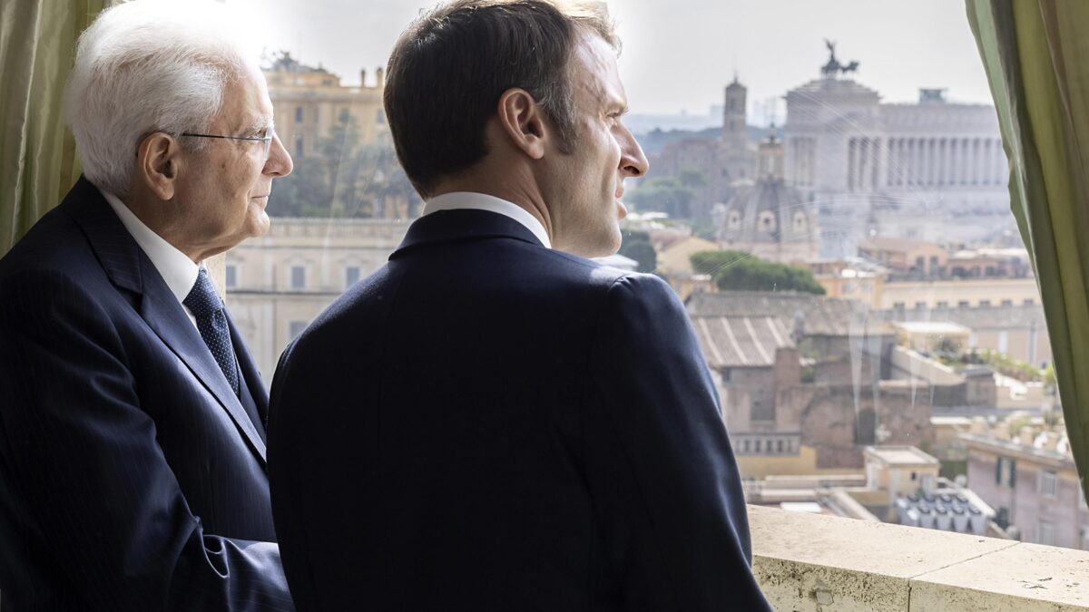 Mattarella sta con Macron per tagliare fuori la Meloni