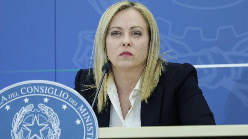 I francesi fanno i galletti, Meloni se li cucina