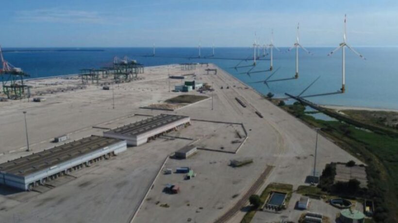 A Taranto i turchi portano l’eolico marino galleggiante