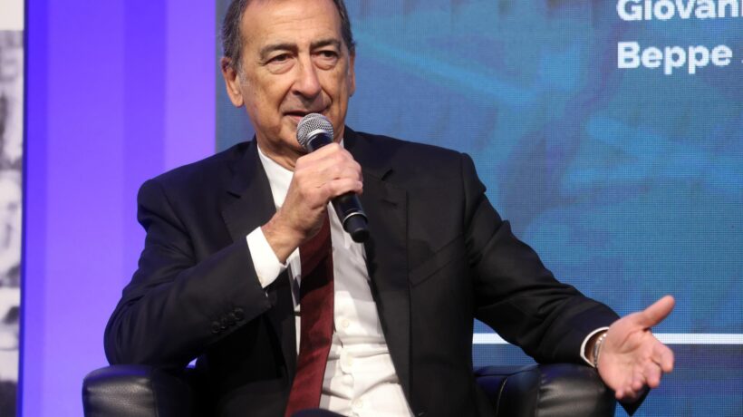 Il manuale per vivere di Beppe Sala. «Se hai freddo mettiti il maglione»