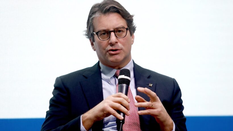 Intesa, nuovo piano da 5 miliardi per sostenere le Pmi
