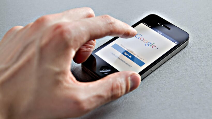 «Smartphone spiati grazie a Google»