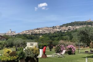 Foliage nella natura, borghi e bontà regionali per i weekend di autunno